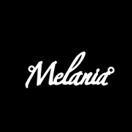 Срібне кольє з ім'ям Melania