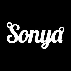 Срібне кольє з ім'ям Sonya